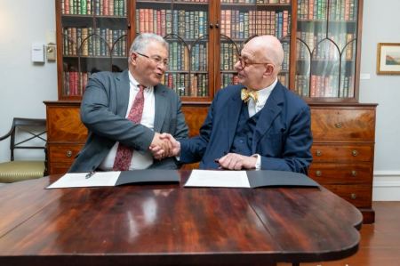 جامعة القدس وبارد-نيويورك توقعان اتفاقية إنشاء مدرسة نموذجية وفق نظام Pre-College